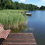 Moderner Im Mit Seezugang Dabel