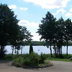 Moderner Im Mit Seezugang
