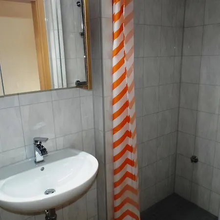 בית נופש Moderner Im Mit Seezugang Dabel