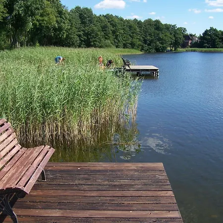 Moderner Im Mit Seezugang Dabel