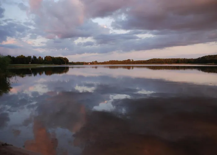 Moderner Im Mit Seezugang Dabel