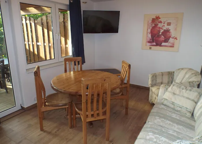 Moderner Im Mit Seezugang