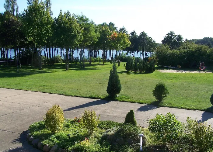 Moderner Im Mit Seezugang *