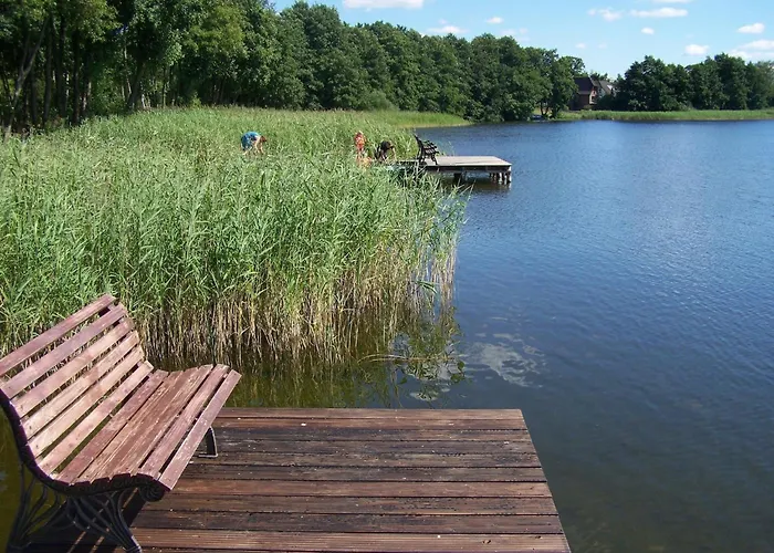 Moderner Im Mit Seezugang Dabel